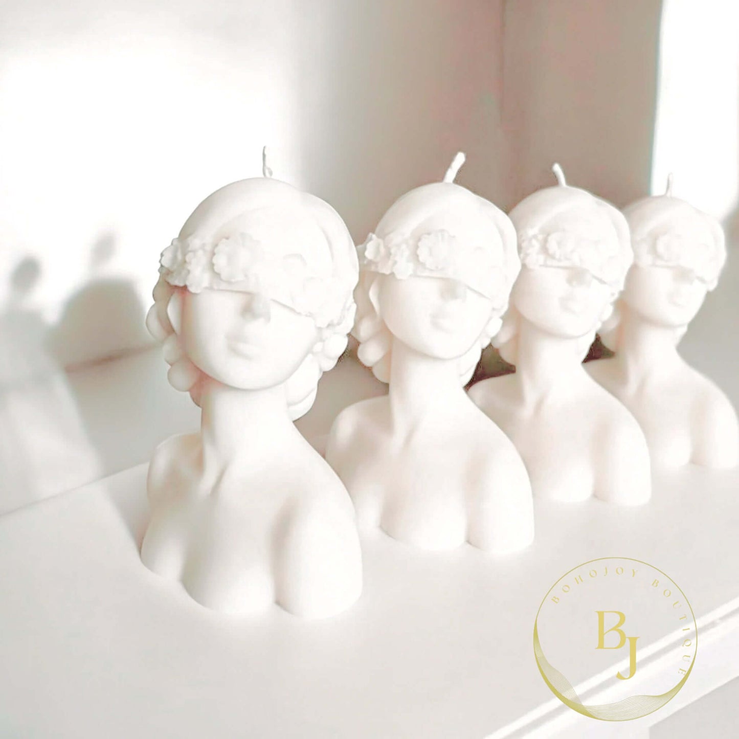 Bougie MUSEA – Élégante bougie sculptée visage en cire de soja naturelle, fabrication française, décorative et artisanale.