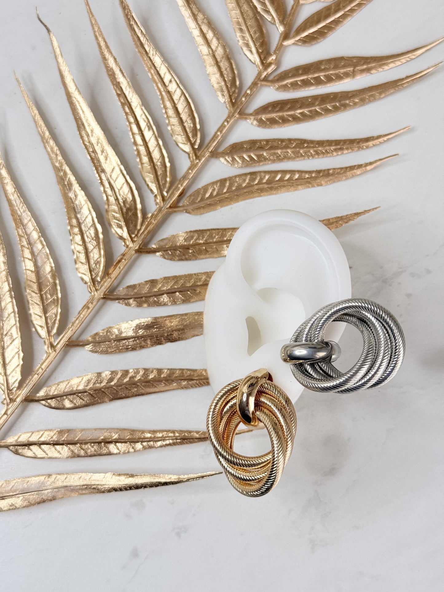 Boucles d'oreilles MILA - Créoles miniatures en acier inoxydable | Bohojoy