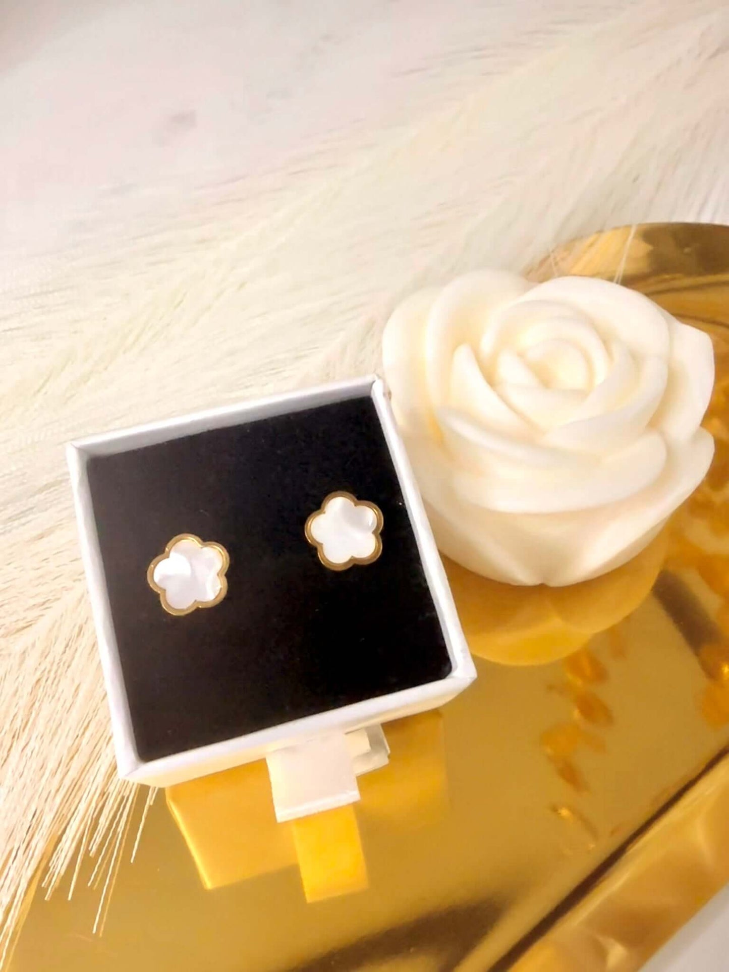 Boucles d'oreilles Trèfle Blanc en Acier Inoxydable | CHLOE