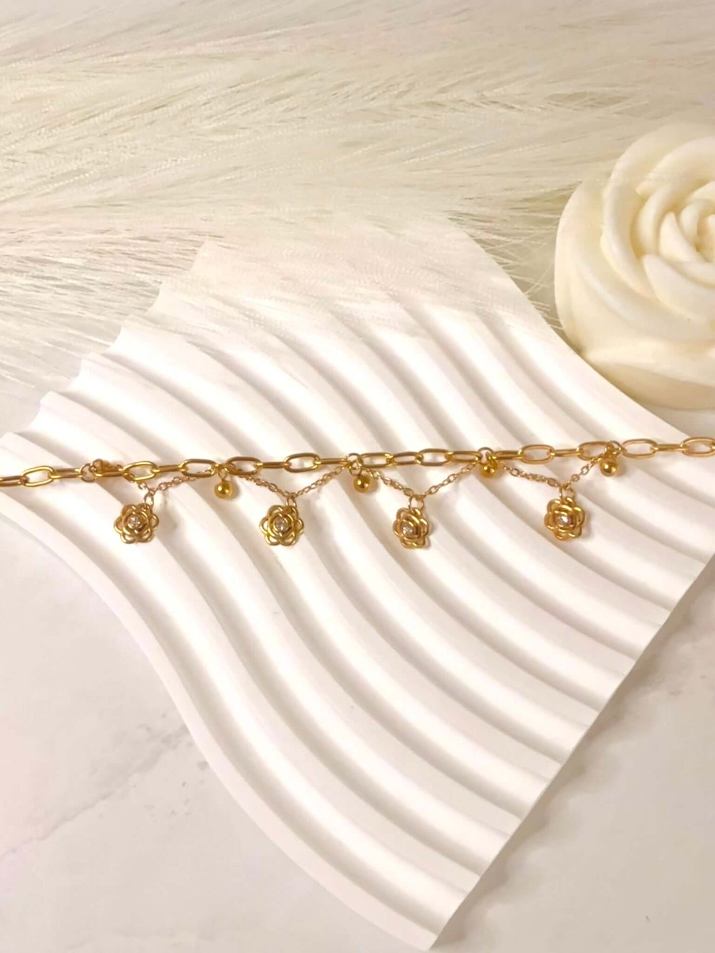 Bracelet FLORA en Acier - Élégance et Style