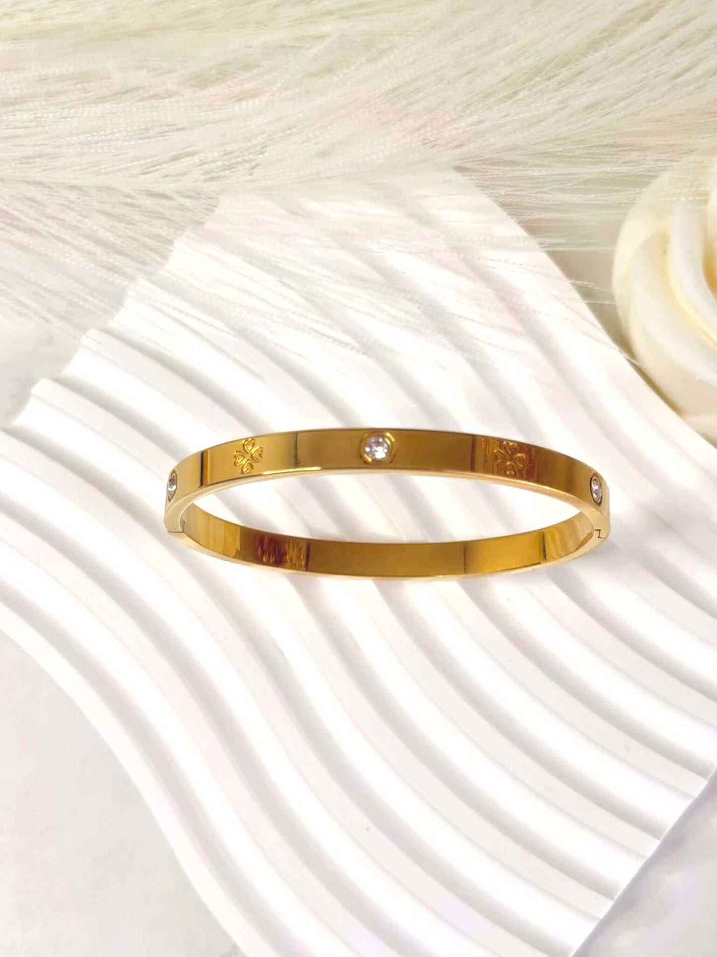 Bracelet Jonc Trèfles Strass en Acier Inoxydable