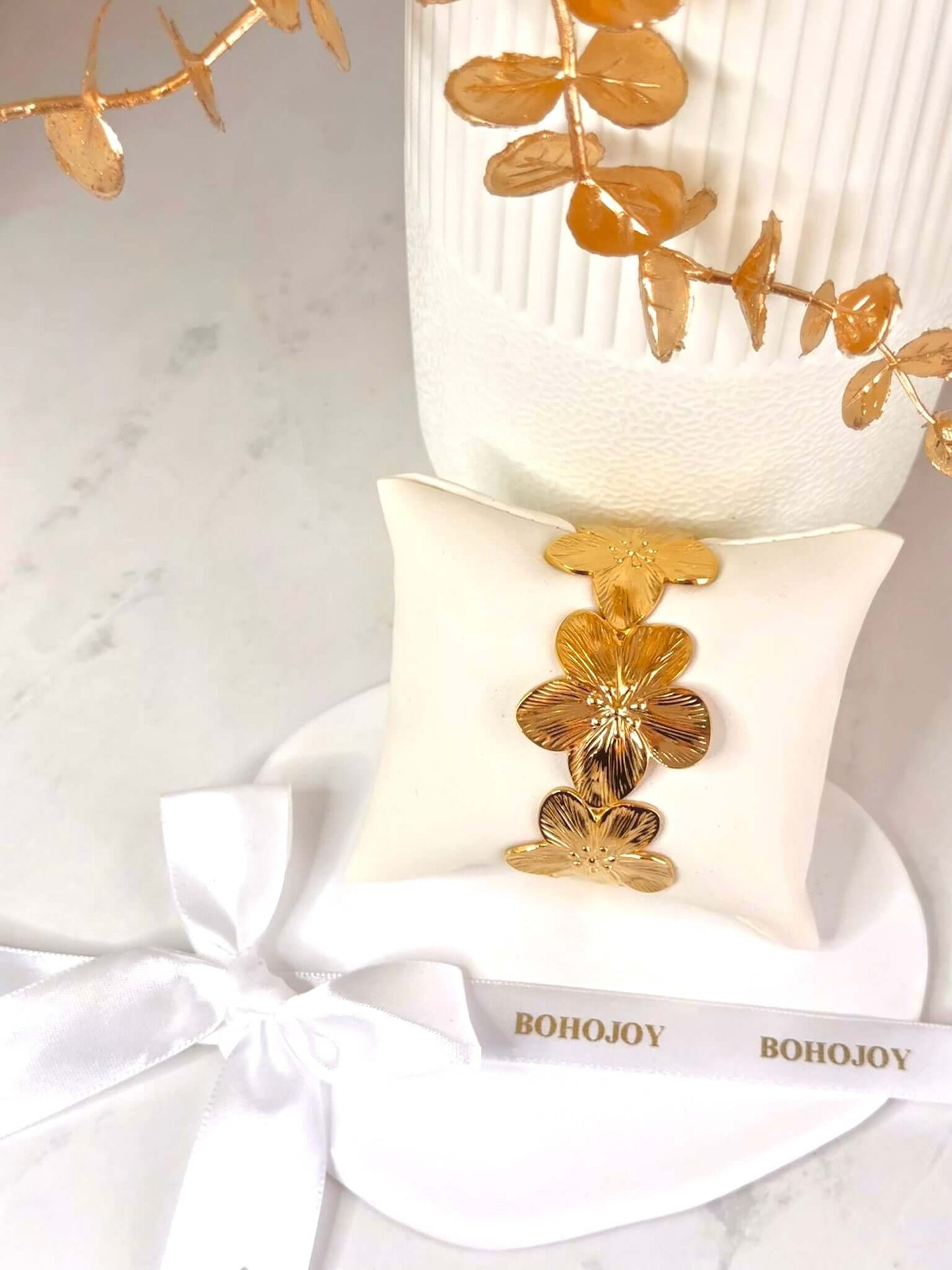 LOUNA - Manchette Rétro Fleur Dorée en Acier Inoxydable