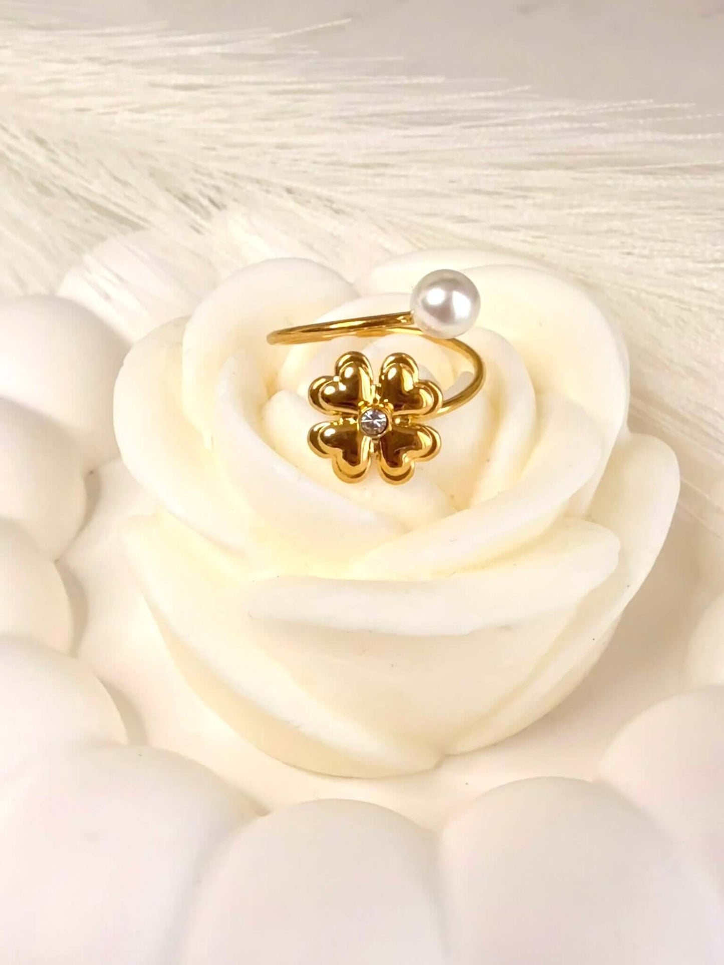 SIA - Bague Trèfle à Perle en Acier Inoxydable