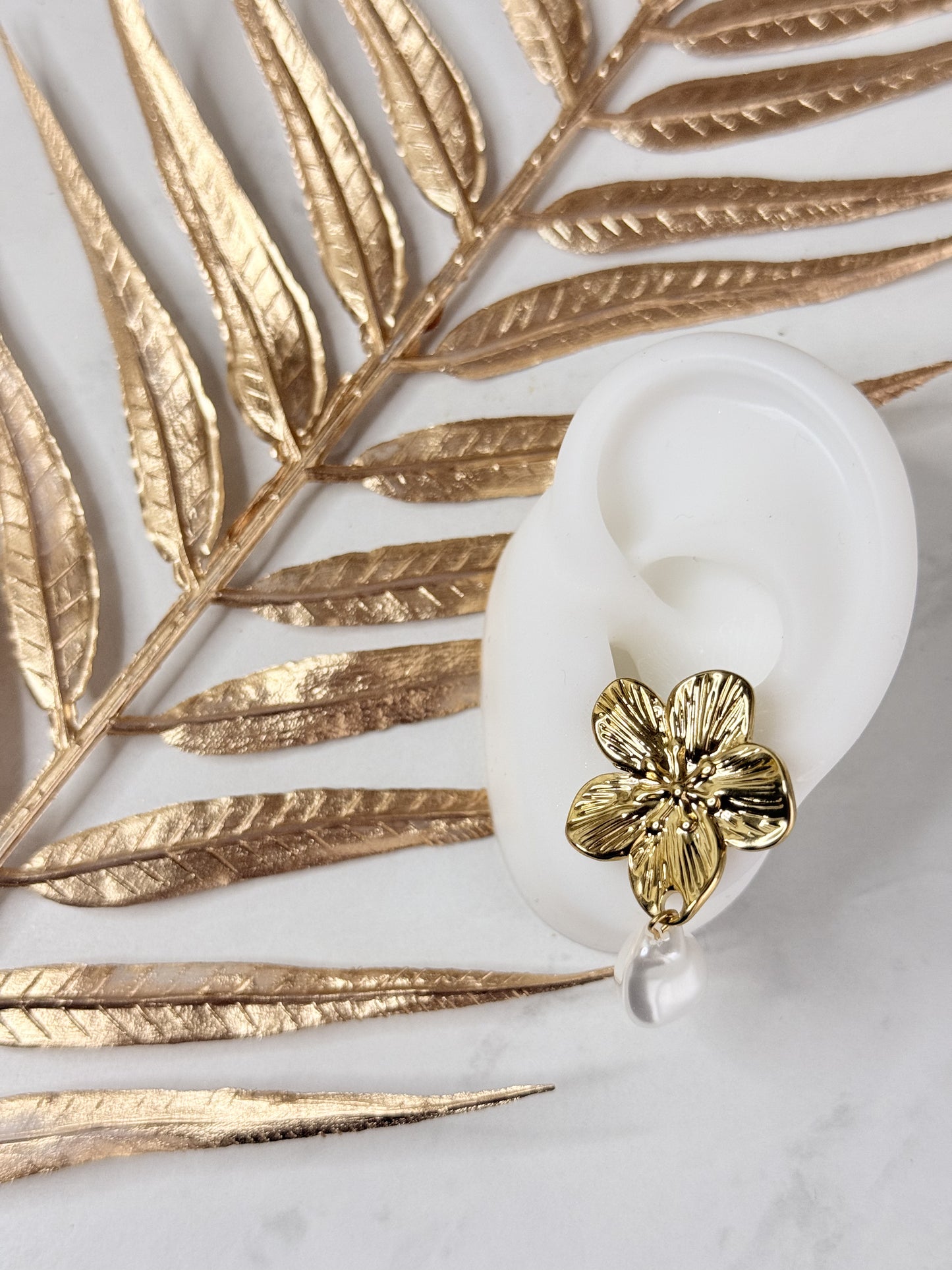 Unity - Boucles d'Oreilles Fleur en Acier Inoxydable