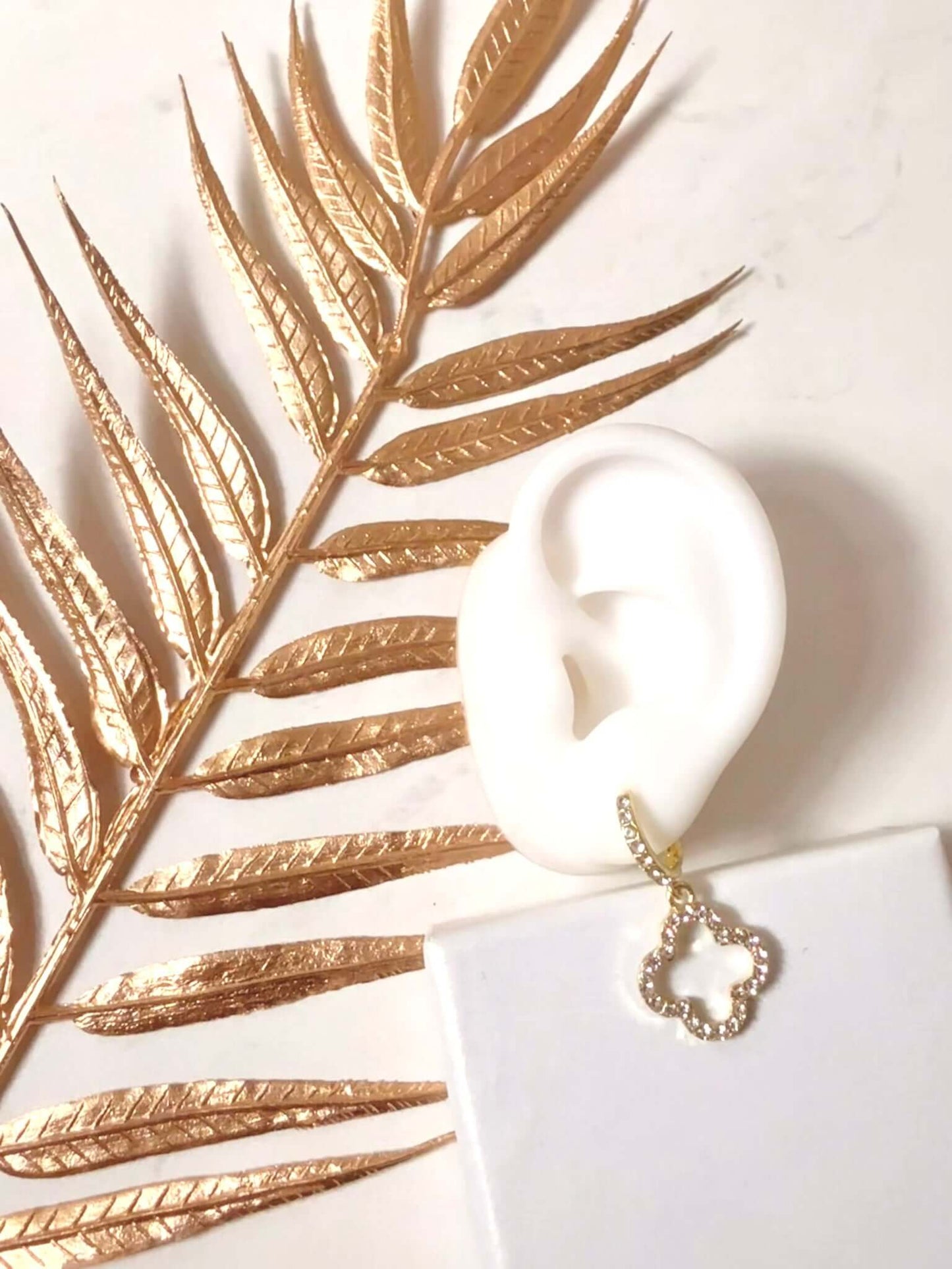 WAVY - Boucles d'Oreilles Pendantes Trèfle