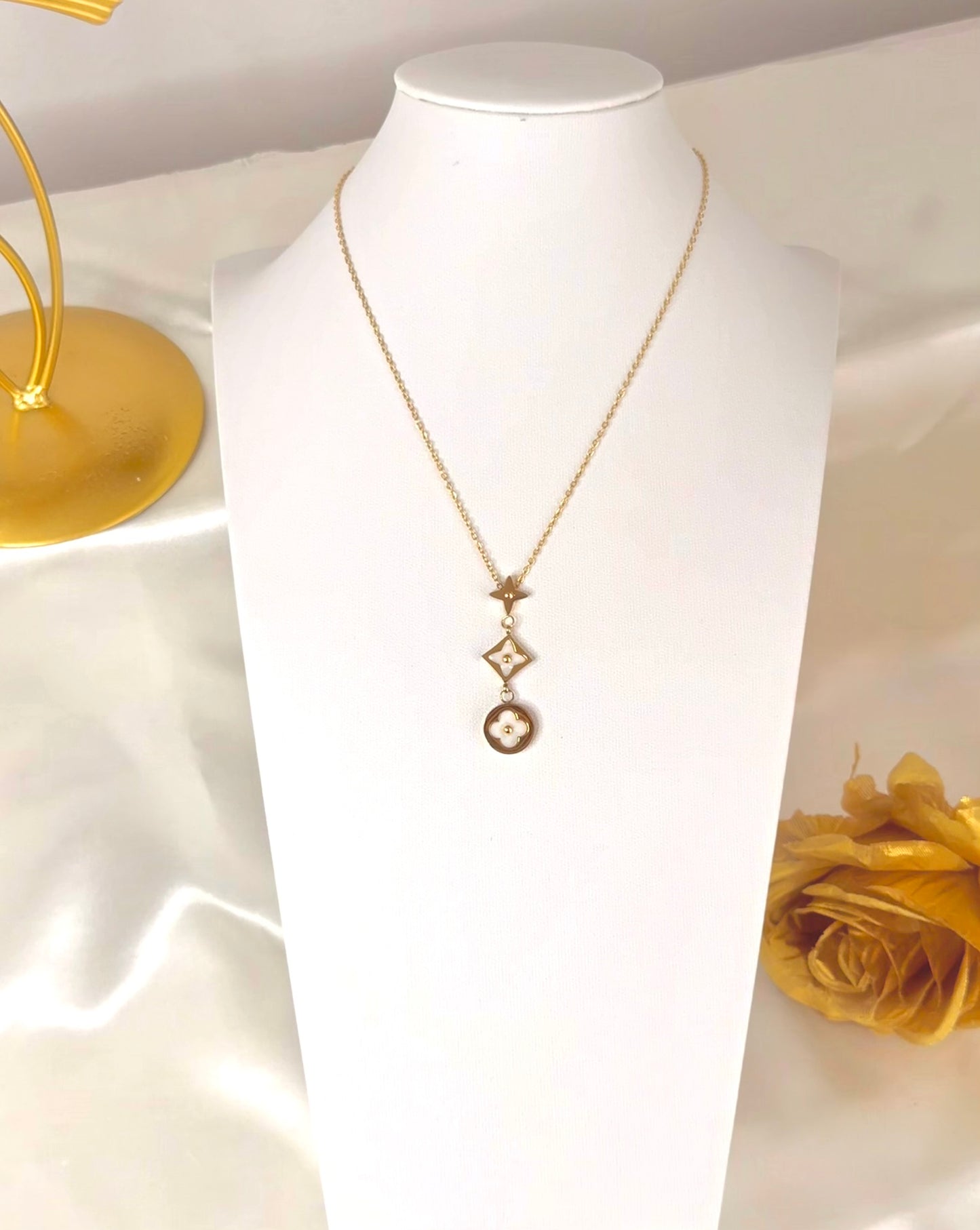 ZOE - Collier Trèfle en Acier Inoxydable | Bohojoy