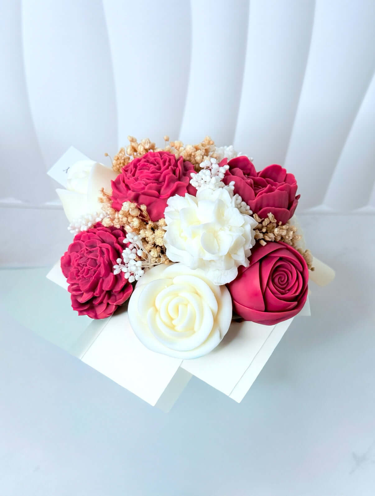 Bouquet ROMANCE Taille Standard avec roses en cire de soja naturelles, fait main pour une ambiance automnale.