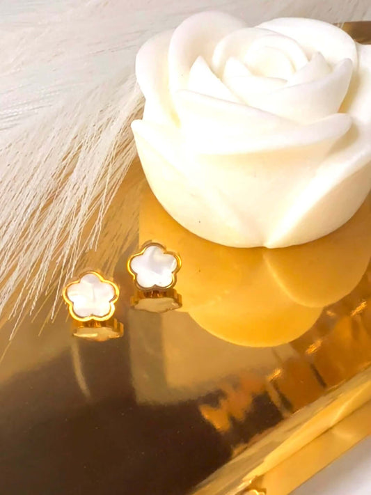 Boucles d'oreilles Trèfle Blanc en Acier Inoxydable | CHLOE