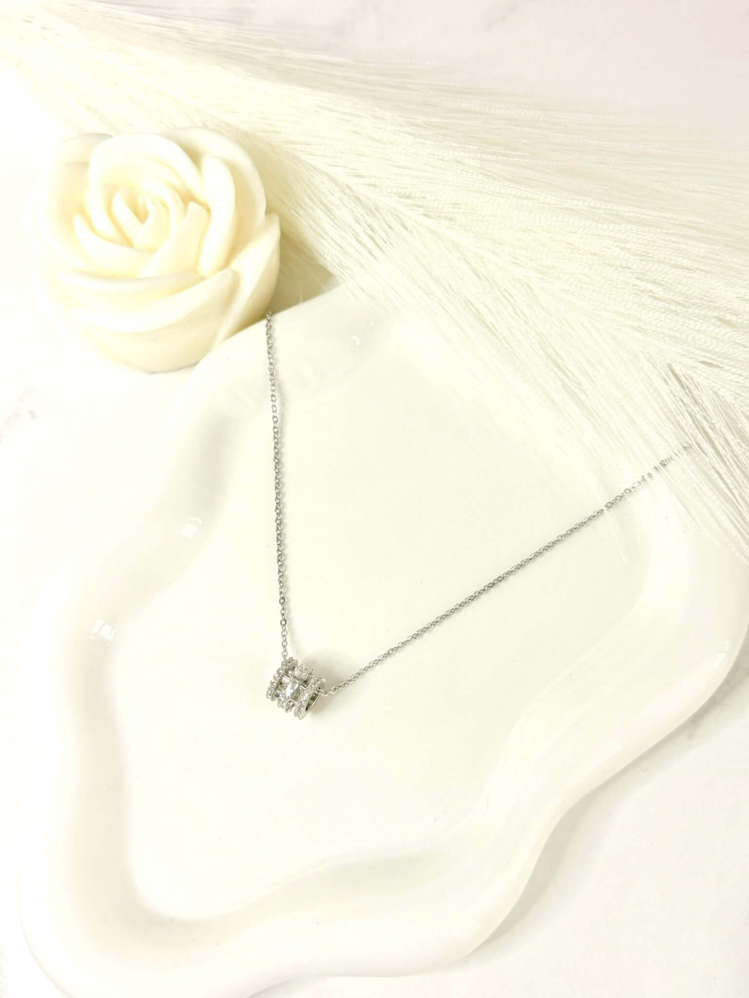 EMMA - Collier Rosace Argent en Acier Inoxydable